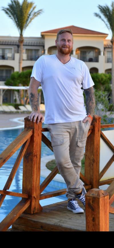 Make New Friends Frome, Tim, 37 years old