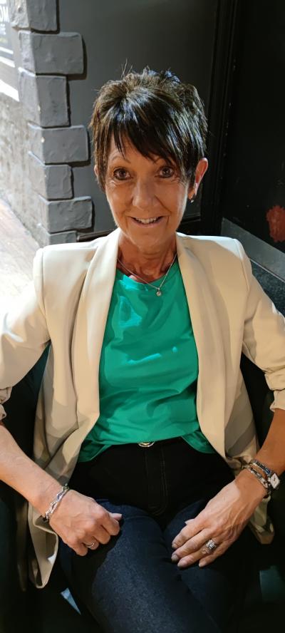 Make New Friends Accrington, Lesley, 62 years old