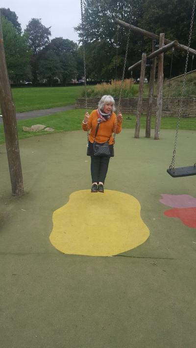 Make New Friends Accrington, Lesley, 65 years old