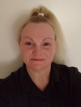 Make New Friends Ashford, Vanessa, 58 years old