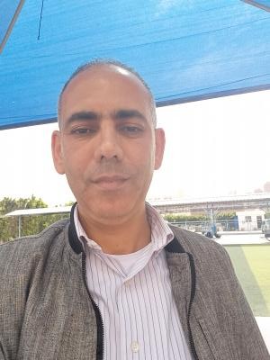 Make New Friends Aywick, Raef, 52 years old