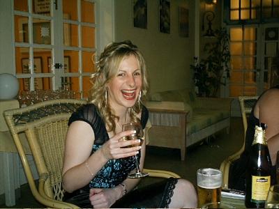 Make New Friends Barnet, Hayley, 44 years old