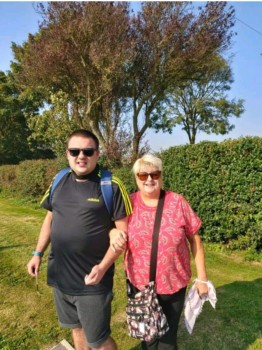 Make New Friends Barnsley, Sue, 63 years old