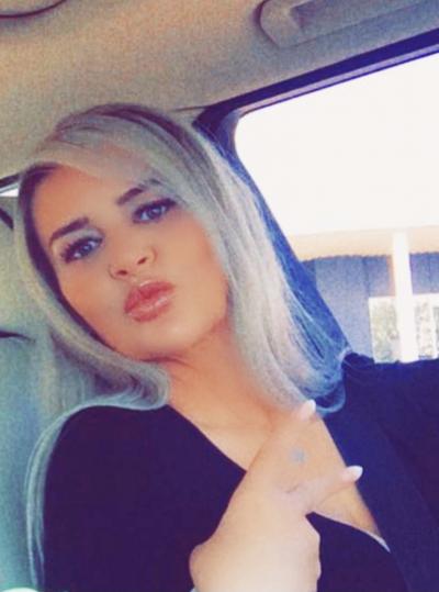 Make New Friends Beach, Tracey, 52 years old