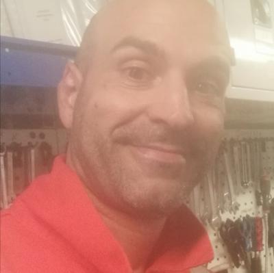 Make New Friends Bedford, Robert, 46 years old