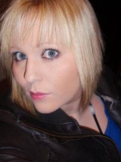 Make New Friends Blackwood, Stefanie, 36 years old