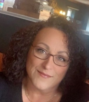 Make New Friends Bolton upon Dearne, Deborah, 61 years old