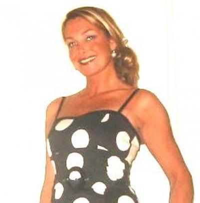 Make New Friends Bournemouth, Rosa, 51 years old