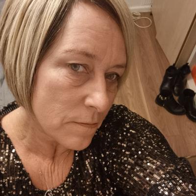 Make New Friends Bristol, Liz, 56 years old