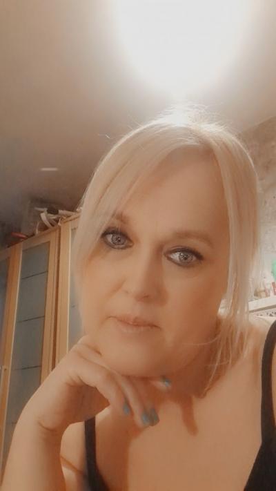 Make New Friends Burslem, Mel, 44 years old