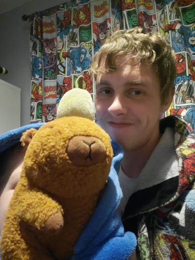 Make New Friends Camberley, Liam, 33 years old