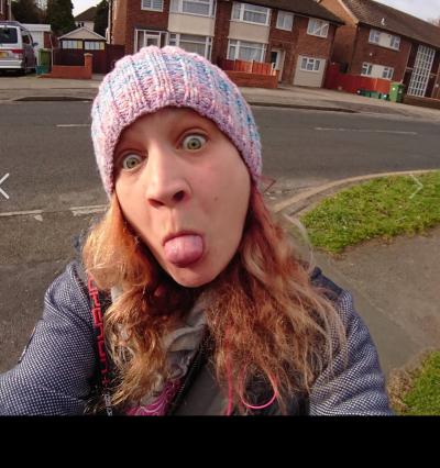 Make New Friends Cheltenham, Donna, 46 years old