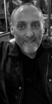 Make New Friends Chichester, David, 61 years old