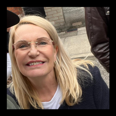 Make New Friends Chorlton-cum-hardy, Christine, 63 years old