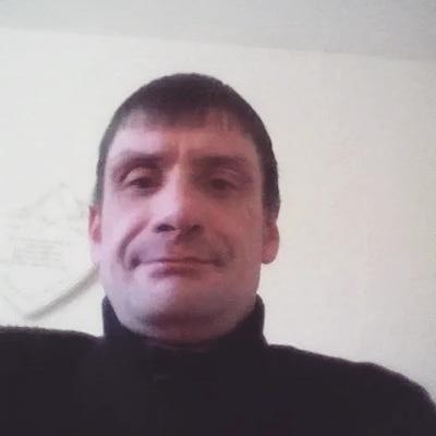 Make New Friends Clydebank, Michael, 45 years old