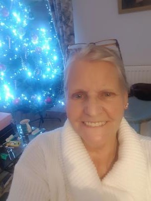Make New Friends Cowes, Liz, 78 years old