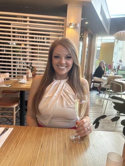 Make New Friends Coxhoe, Hayley, 34 years old