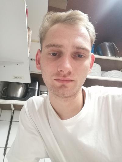 Make New Friends Cwmbran, Napoleon, 23 years old
