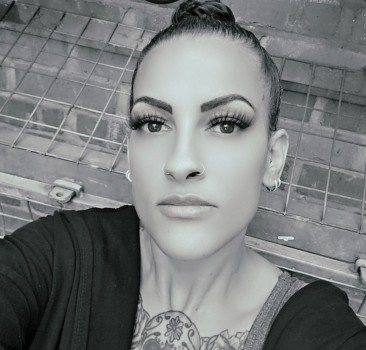 Make New Friends Dagenham, Evie, 42 years old