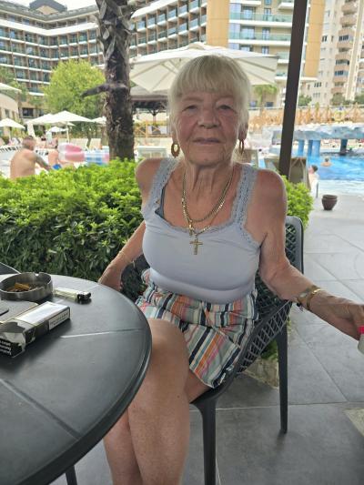 Make New Friends Darlington, Edith, 71 years old