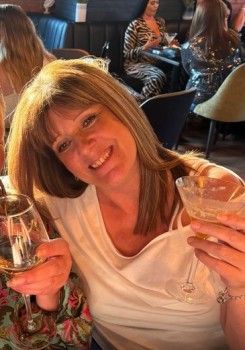 Make New Friends Dartford, Annette, 54 years old