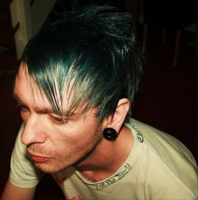 Make New Friends Dudley, Neil, 38 years old