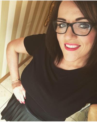 Make New Friends Dunfermline, Vicki, 42 years old