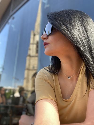 Make New Friends Ealing, Lavinia, 38 years old