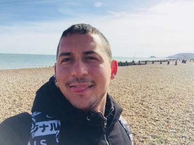 Make New Friends Eastbourne, Roberto, 41 years old