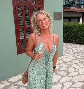 Make New Friends Eltham, Abigail, 61 years old