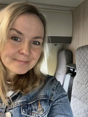 Make New Friends Falmouth, Harriet, 50 years old