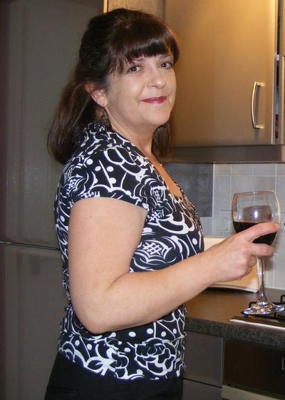 Make New Friends Fareham, Carolyn, 61 years old