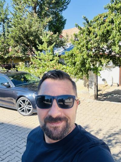 Make New Friends Folkestone, Mustafa, 37 years old