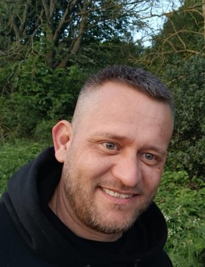 Make New Friends Gateshead, Dan, 40 years old