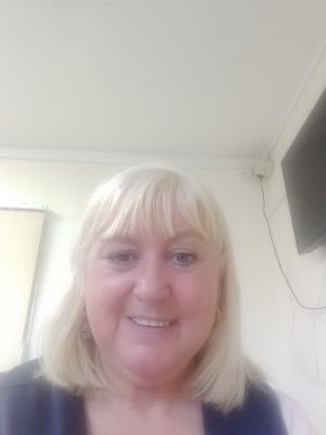 Make New Friends Glasgow, Angela, 61 years old