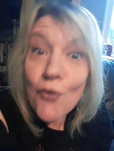 Make New Friends Gloucester, Jane, 54 years old