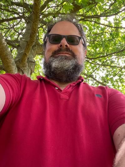Make New Friends Guernsey, Paul, 53 years old