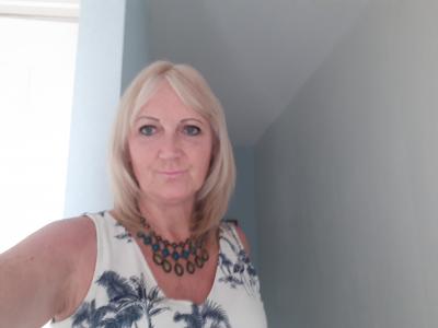 Make New Friends Halesowen, Julie, 63 years old