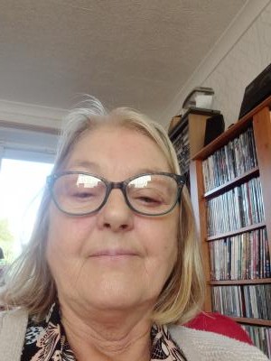 Make New Friends Hartlepool, County Durham, Sandra , 66 years old