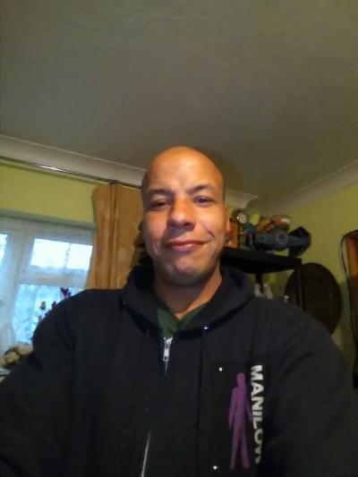 Make New Friends Hastings, Michael, 53 years old