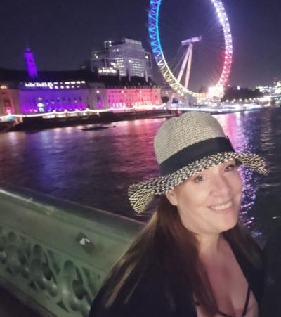 Make New Friends Hastings, Stephanie, 42 years old