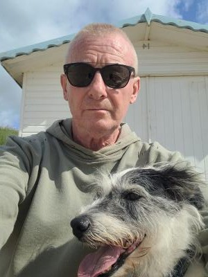 Make New Friends Hastings, Paul, 67 years old