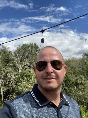 Make New Friends Hastings, Steve, 38 years old