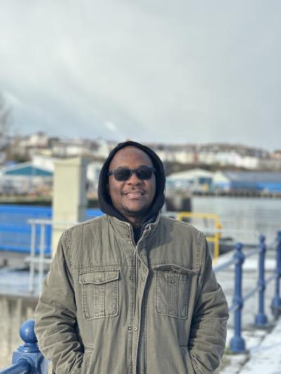 Make New Friends Haverfordwest, Vukile, 46 years old