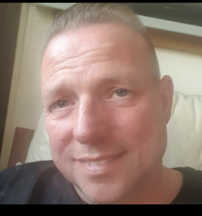 Make New Friends Marlow, Colin, 55 years old