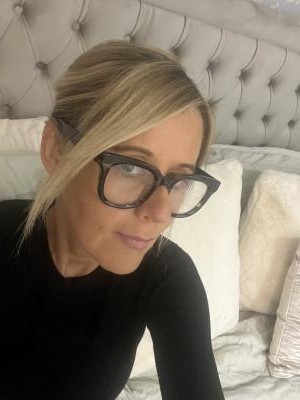 Make New Friends Hillhead, Pamela, 44 years old