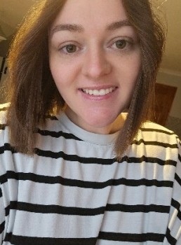 Make New Friends Hull, Hollie, 33 years old