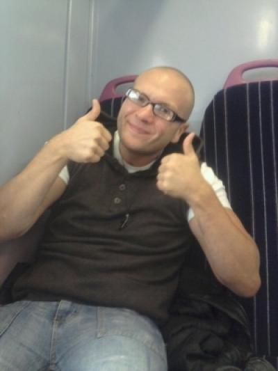 Make New Friends Hull, Andrew, 43 years old