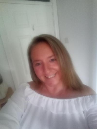 Make New Friends Ipswich, Amanda, 49 years old