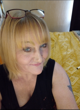 Make New Friends Kilmarnock, Tracy, 54 years old